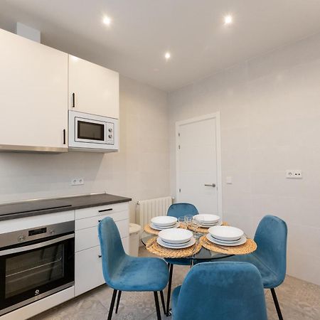 מדריד Luxe Apartment In Plaza De Espana מראה חיצוני תמונה