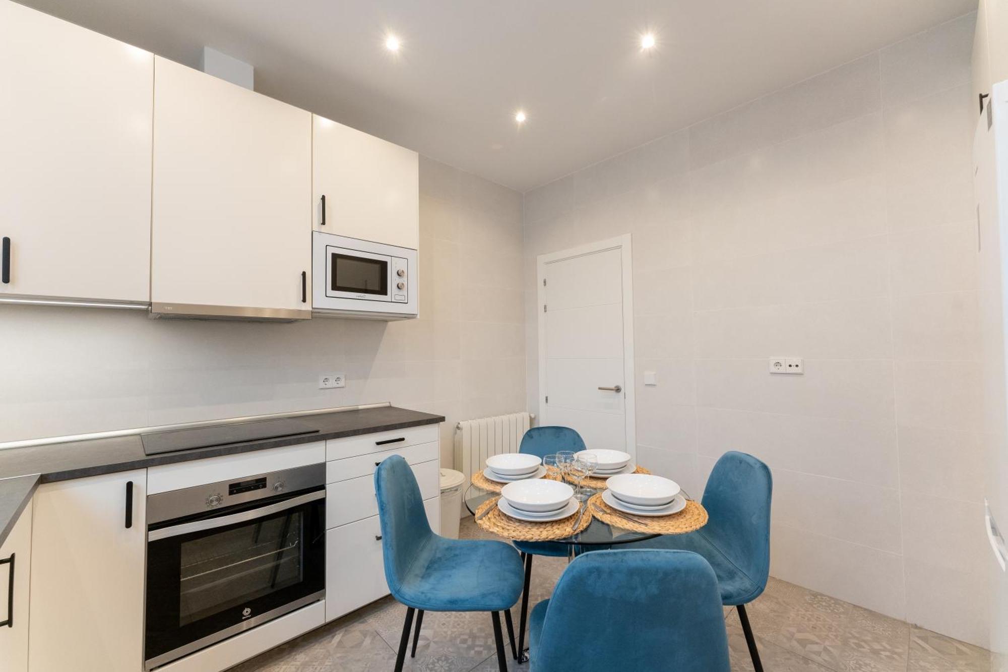 מדריד Luxe Apartment In Plaza De Espana מראה חיצוני תמונה