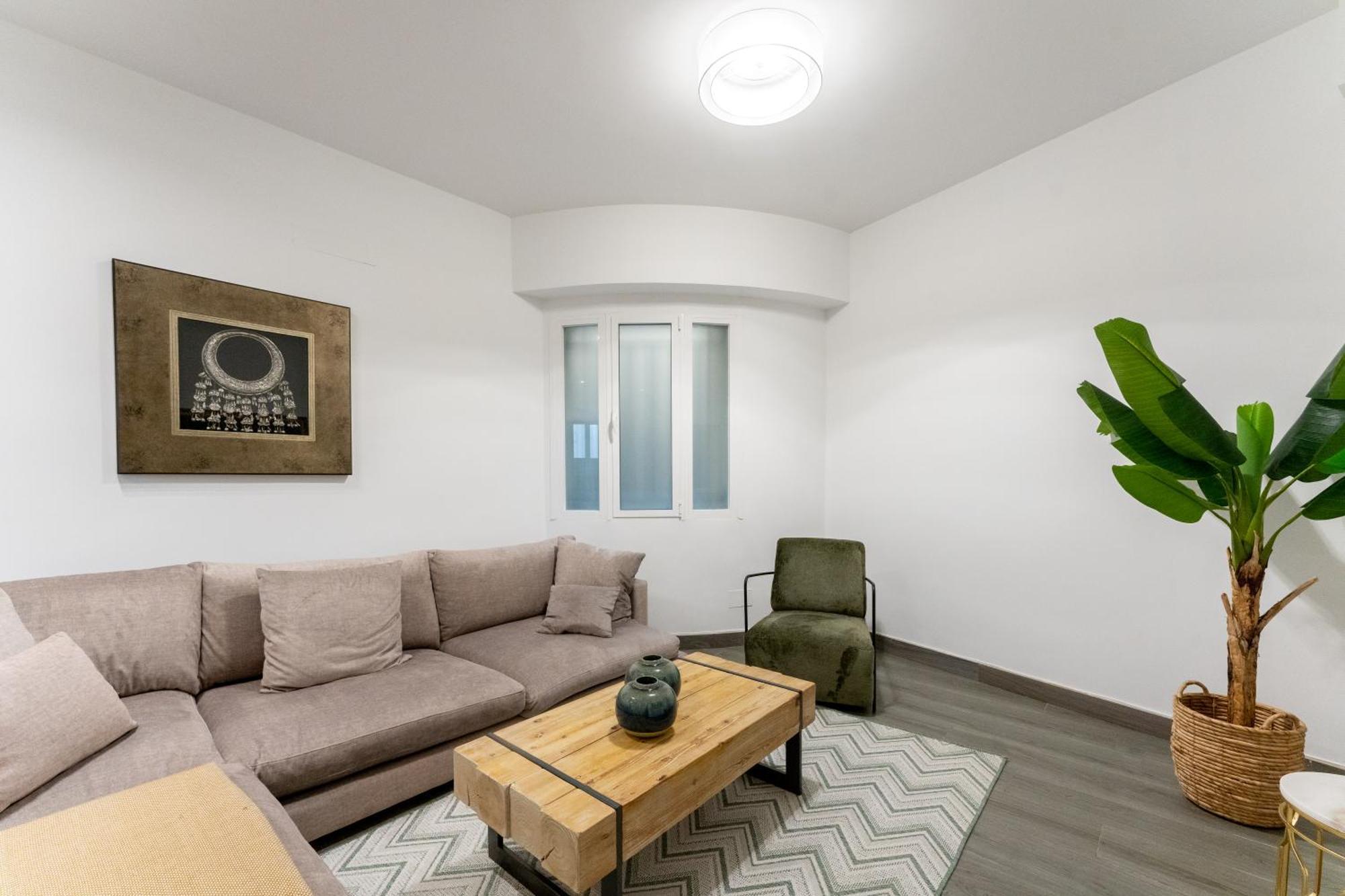 מדריד Luxe Apartment In Plaza De Espana מראה חיצוני תמונה