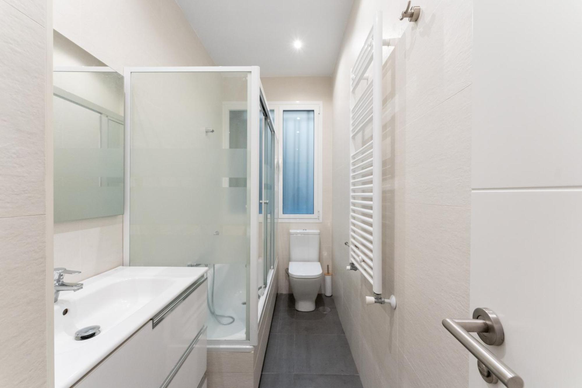 מדריד Luxe Apartment In Plaza De Espana מראה חיצוני תמונה