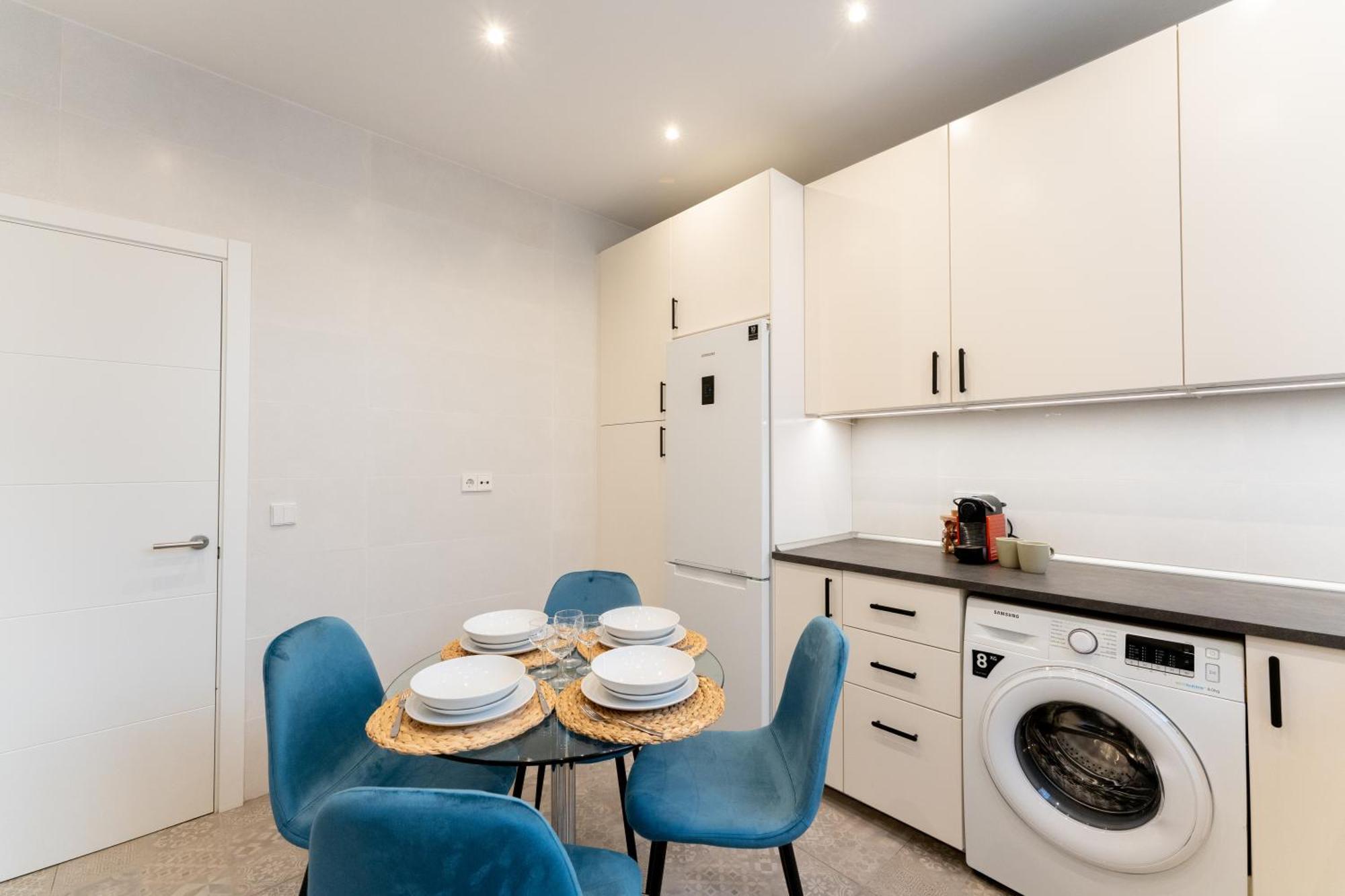 מדריד Luxe Apartment In Plaza De Espana מראה חיצוני תמונה