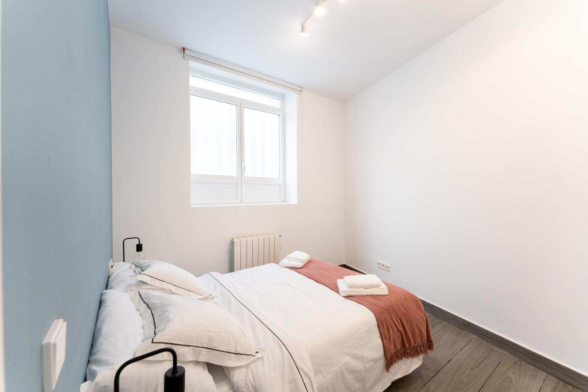 מדריד Luxe Apartment In Plaza De Espana מראה חיצוני תמונה