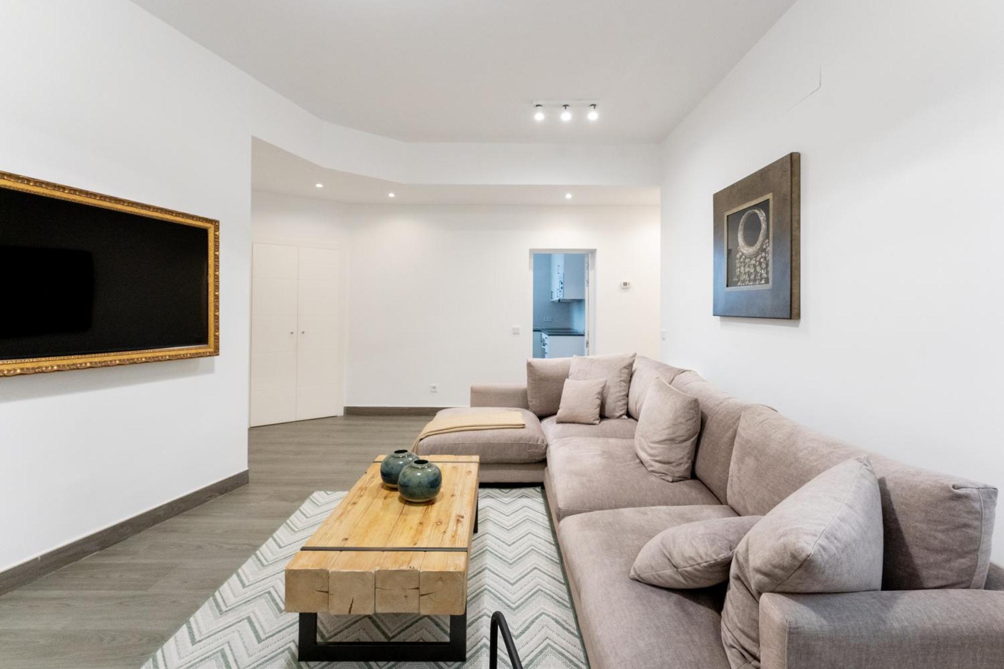 מדריד Luxe Apartment In Plaza De Espana מראה חיצוני תמונה