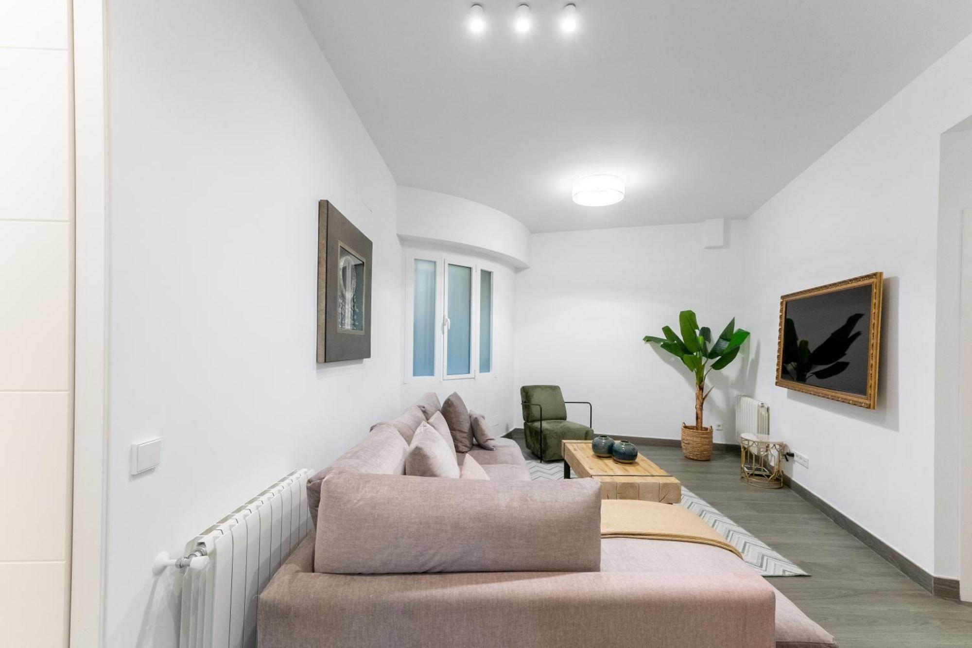 מדריד Luxe Apartment In Plaza De Espana מראה חיצוני תמונה
